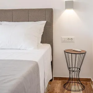  Apartment Mirabilia